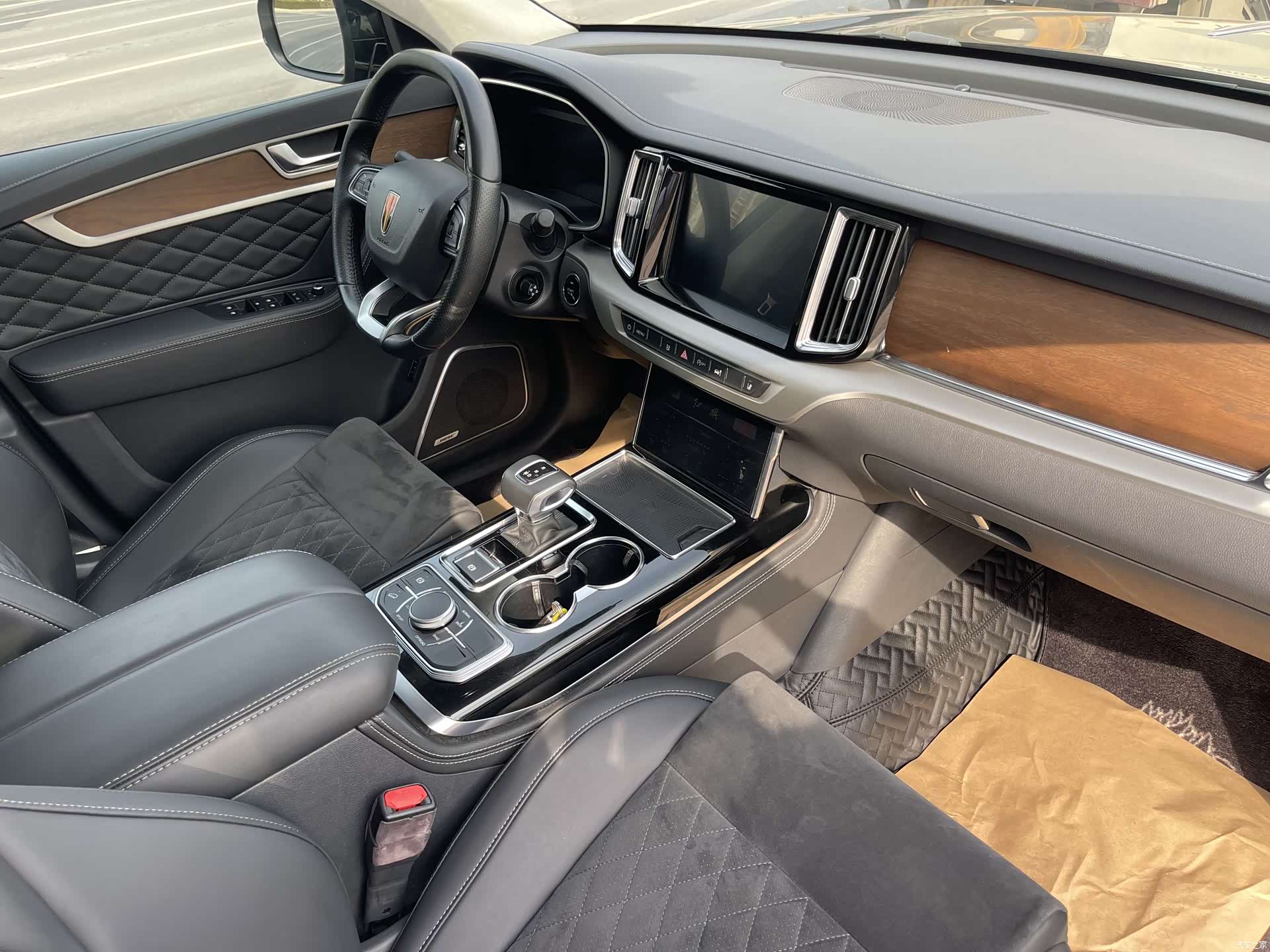 Hongqi HS7, 2022 31