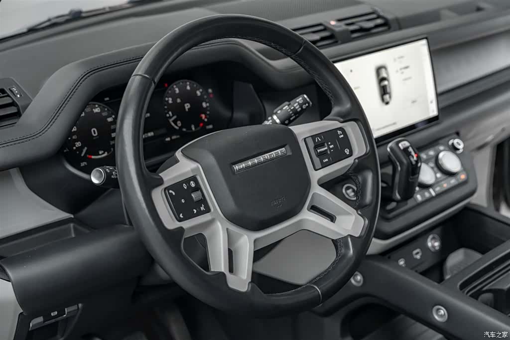 Land Rover Defender, 2024 17