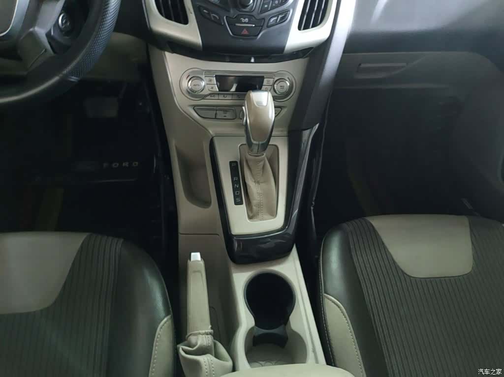 Ford Focus, 2015 14