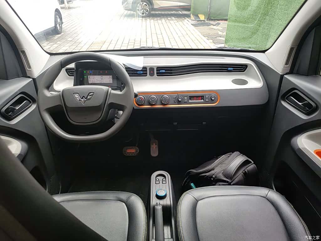 Wuling MINIEV, 2023 10