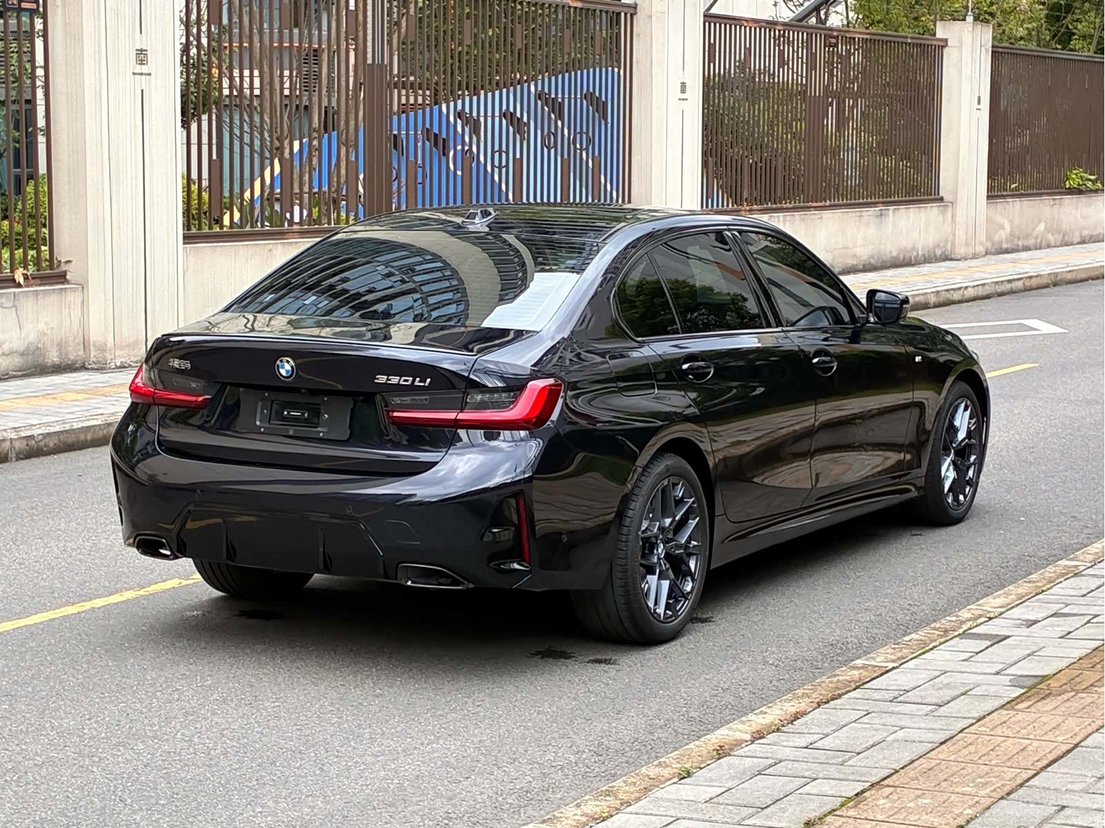 BMW 3 Series, 2026 14
