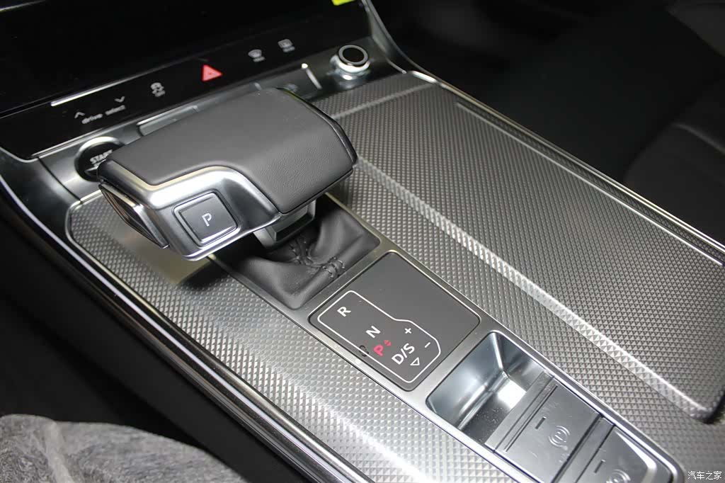 Audi A6L, 2026 13