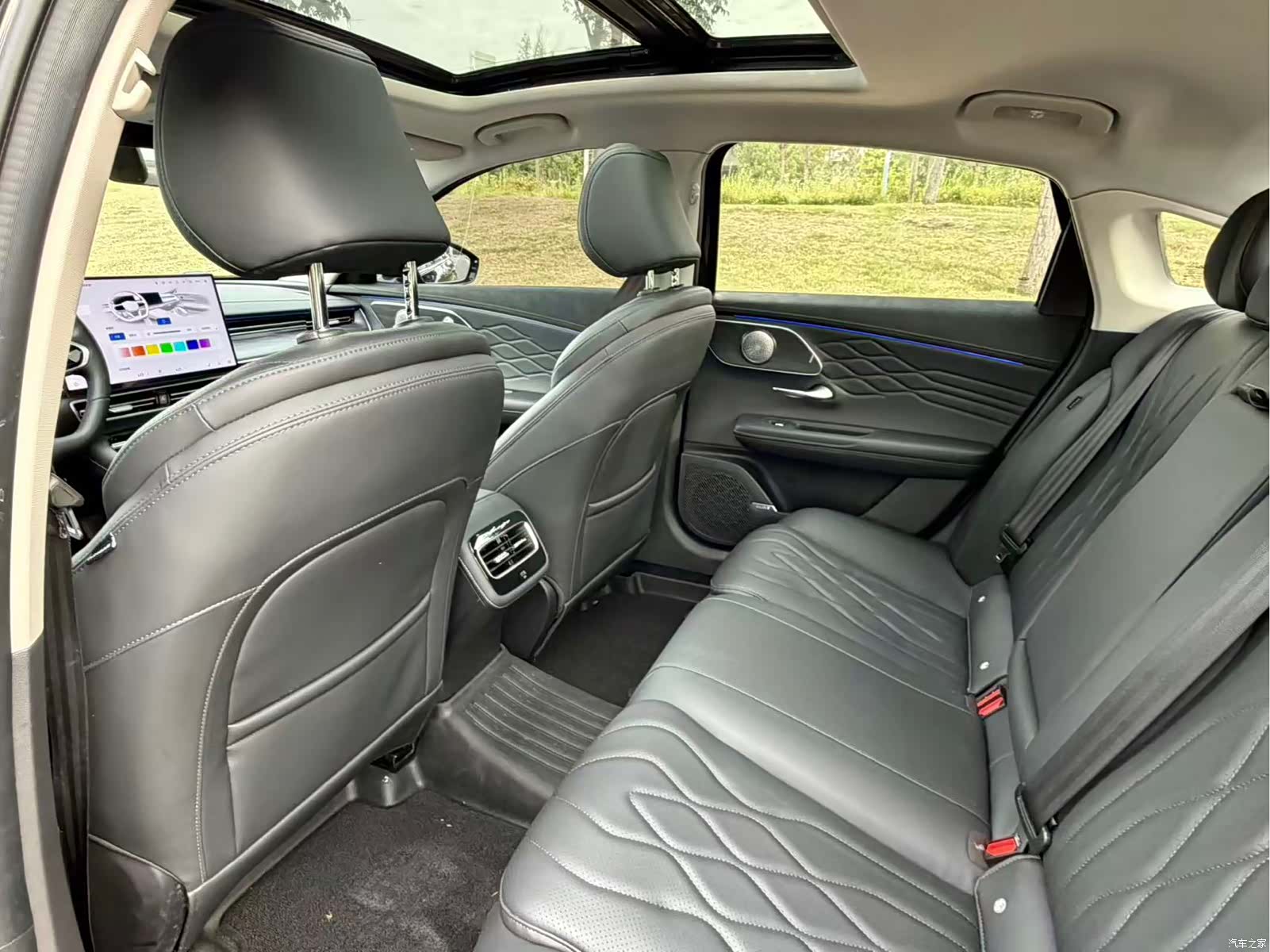 Chery Arrizo 8, 2025 все фото