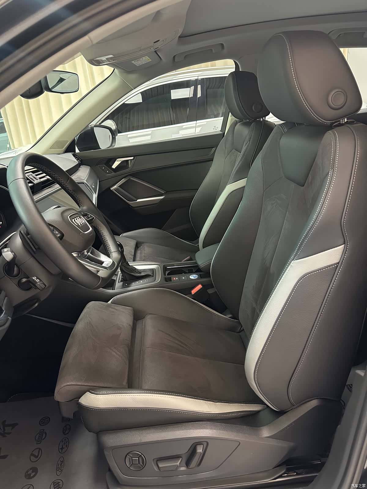 Audi Q3, 2022 8