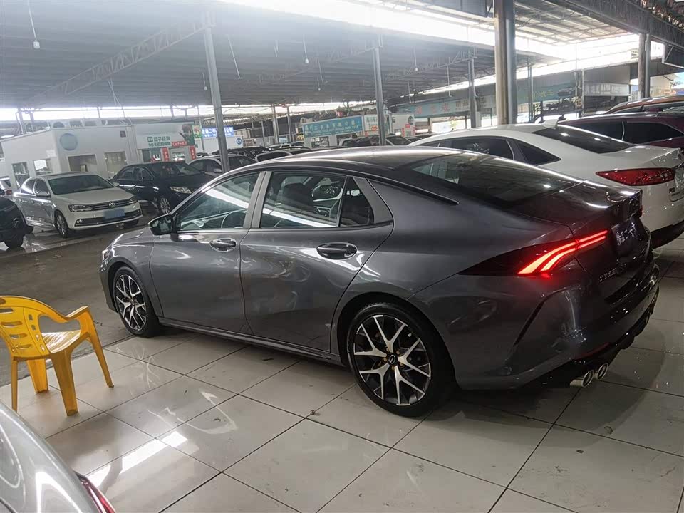 Trumpchi Shadow Leopard