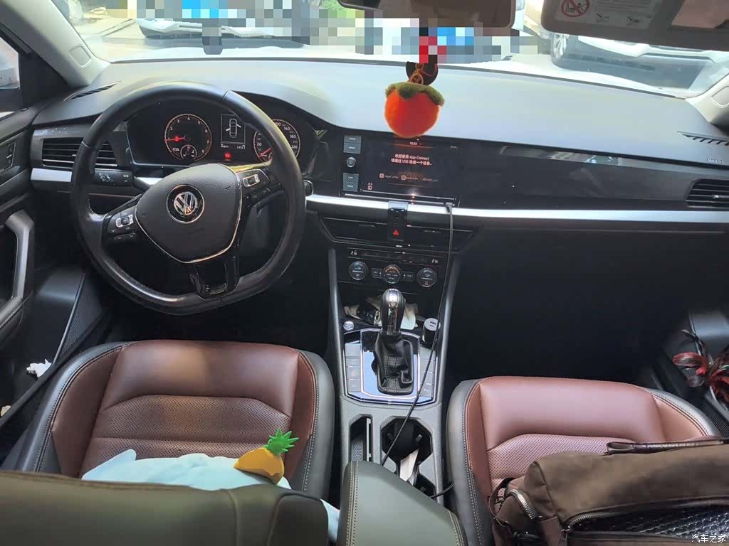 Volkswagen Lavida, 2019 все фото