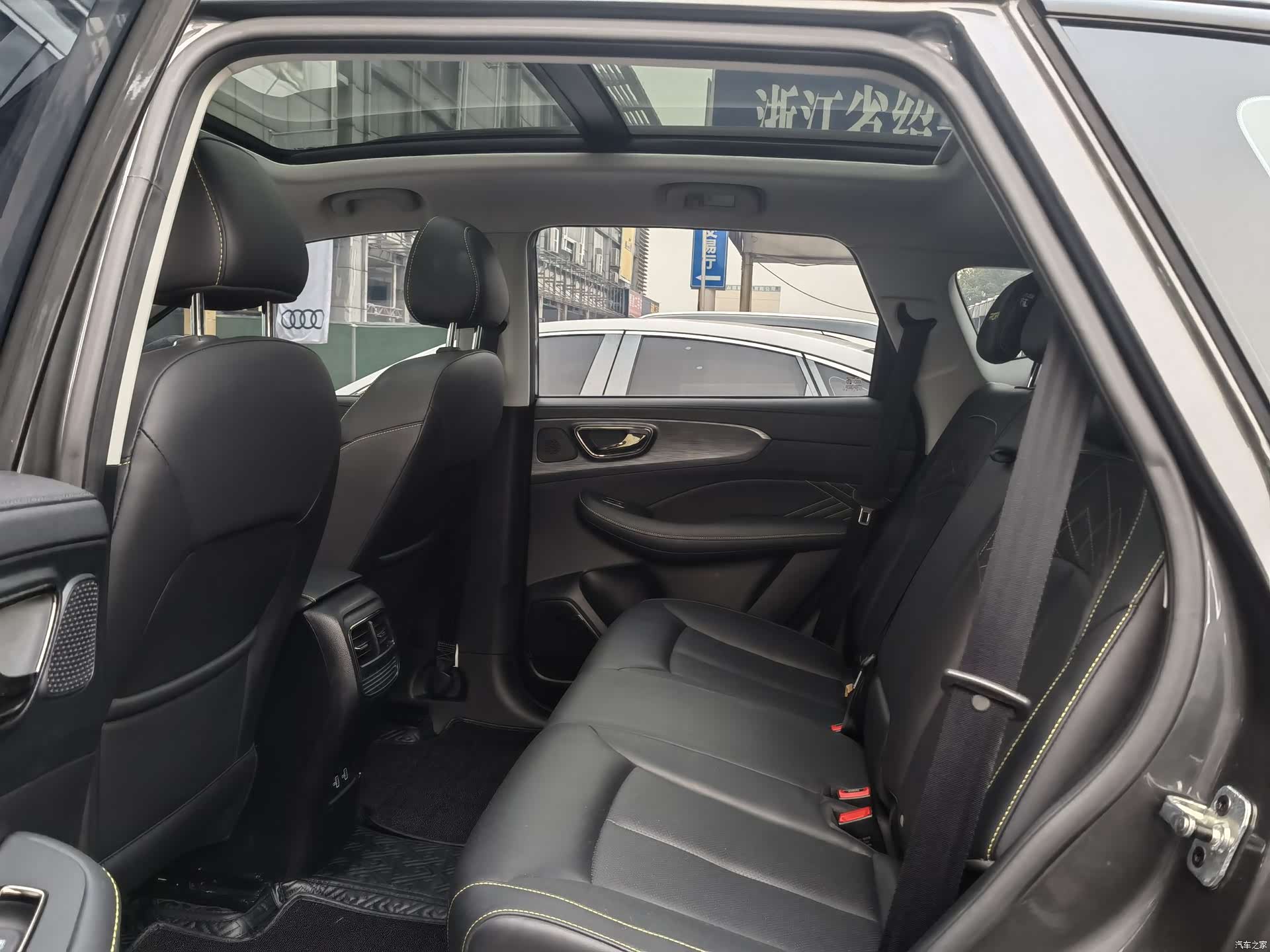 Roewe RX5, 2022 9