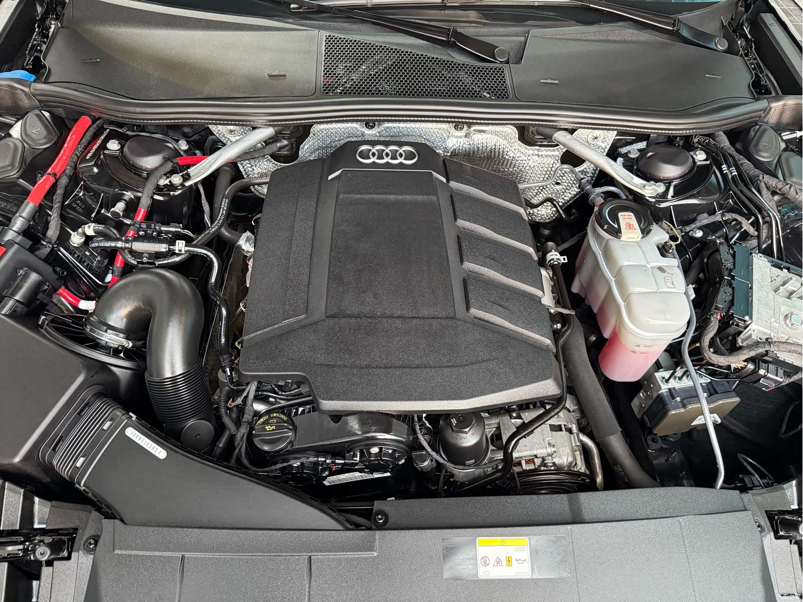 Audi A6L, 2021 14