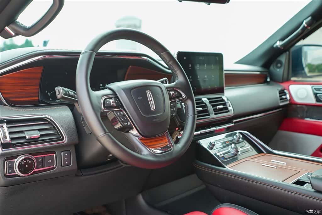 Lincoln Navigator, 2018 15