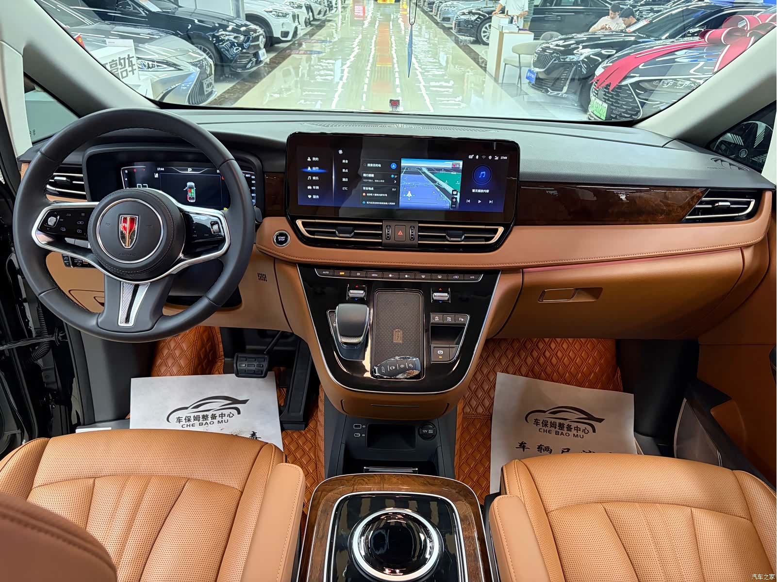 Hongqi HQ9, 2023 10