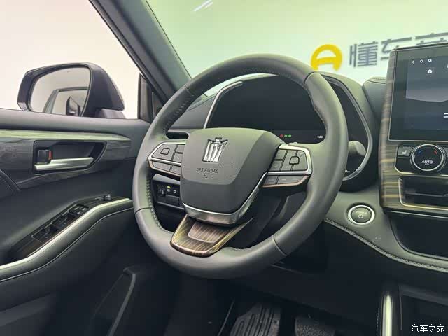 Toyota Crown, 2025 все фото