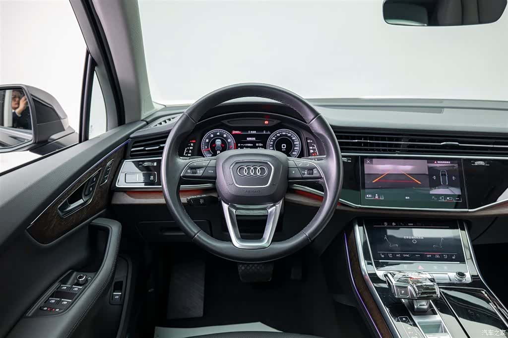 Audi Q7, 2024 22