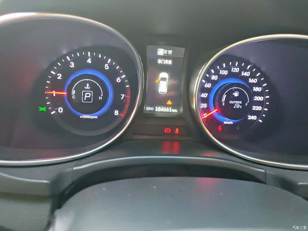Hyundai Santa Fe, 2015 8