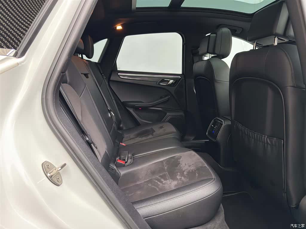 Porsche Macan, 2015 12