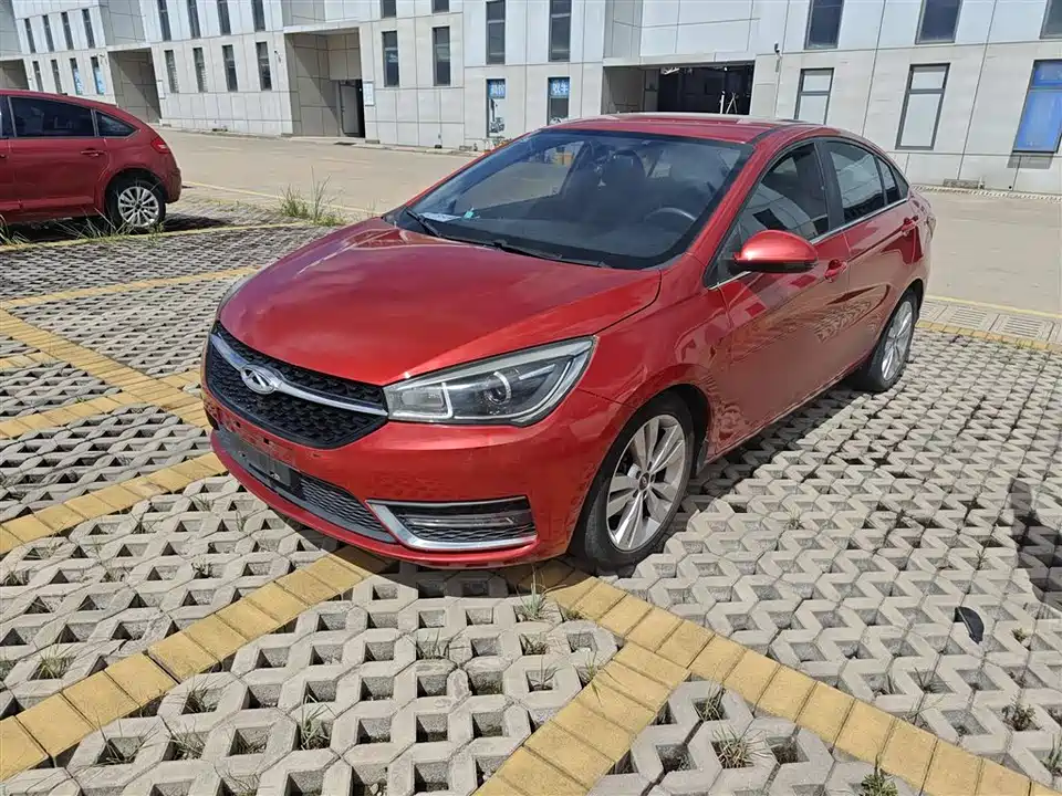 Chery Arrizo 5