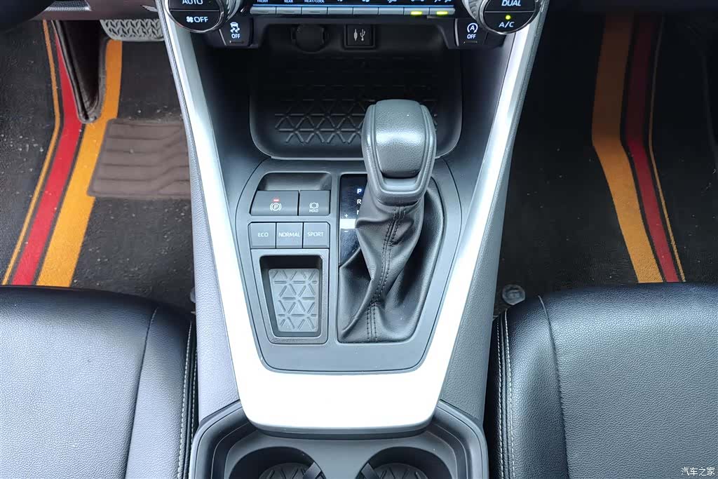 Toyota RAV4, 2023 16