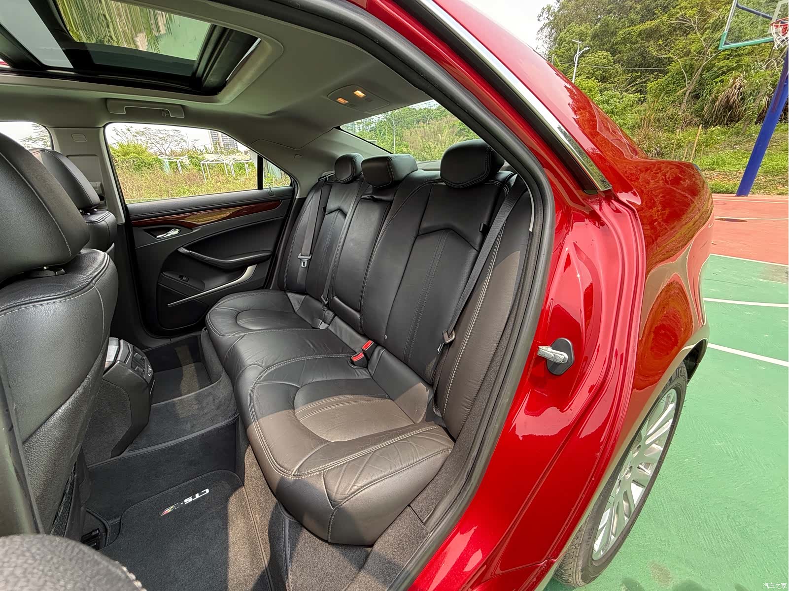 Cadillac CTS, 2012 9