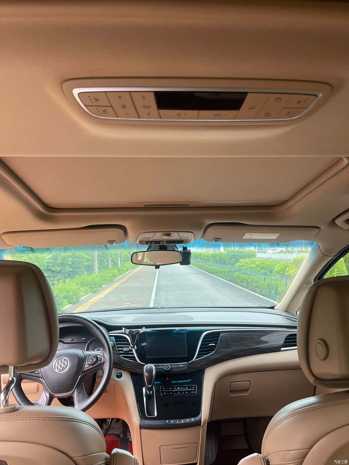 Buick GL8, 2019 14