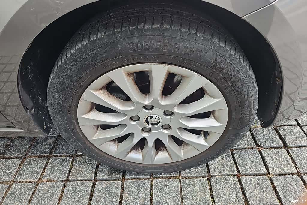 Skoda Superb, 2014 6