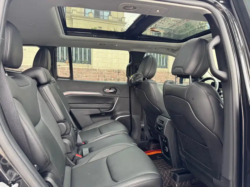 Jeep Grand Commander