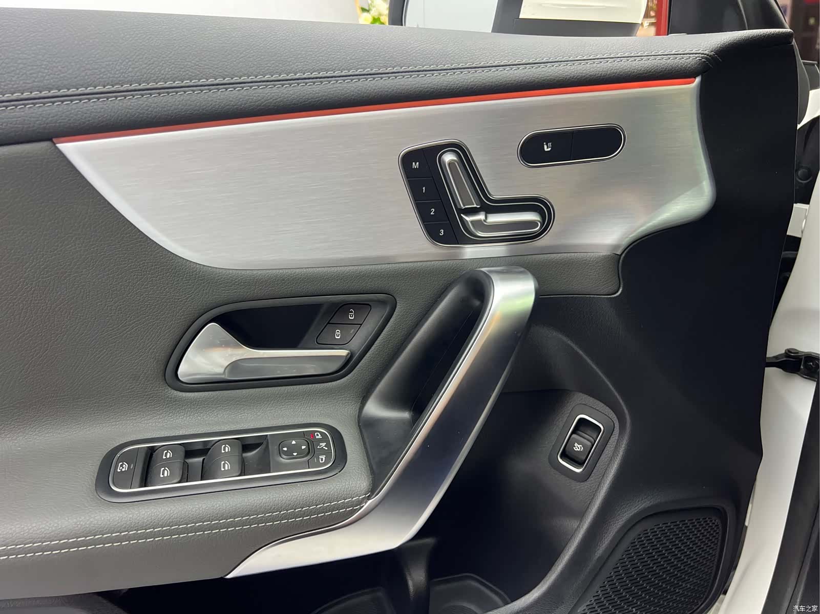 Mercedes-Benz CLA, 2023 11