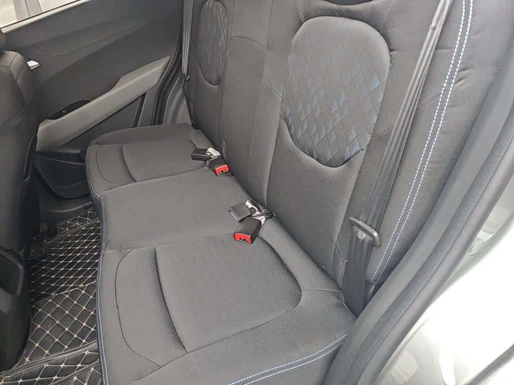 Wuling 510, 2021 13