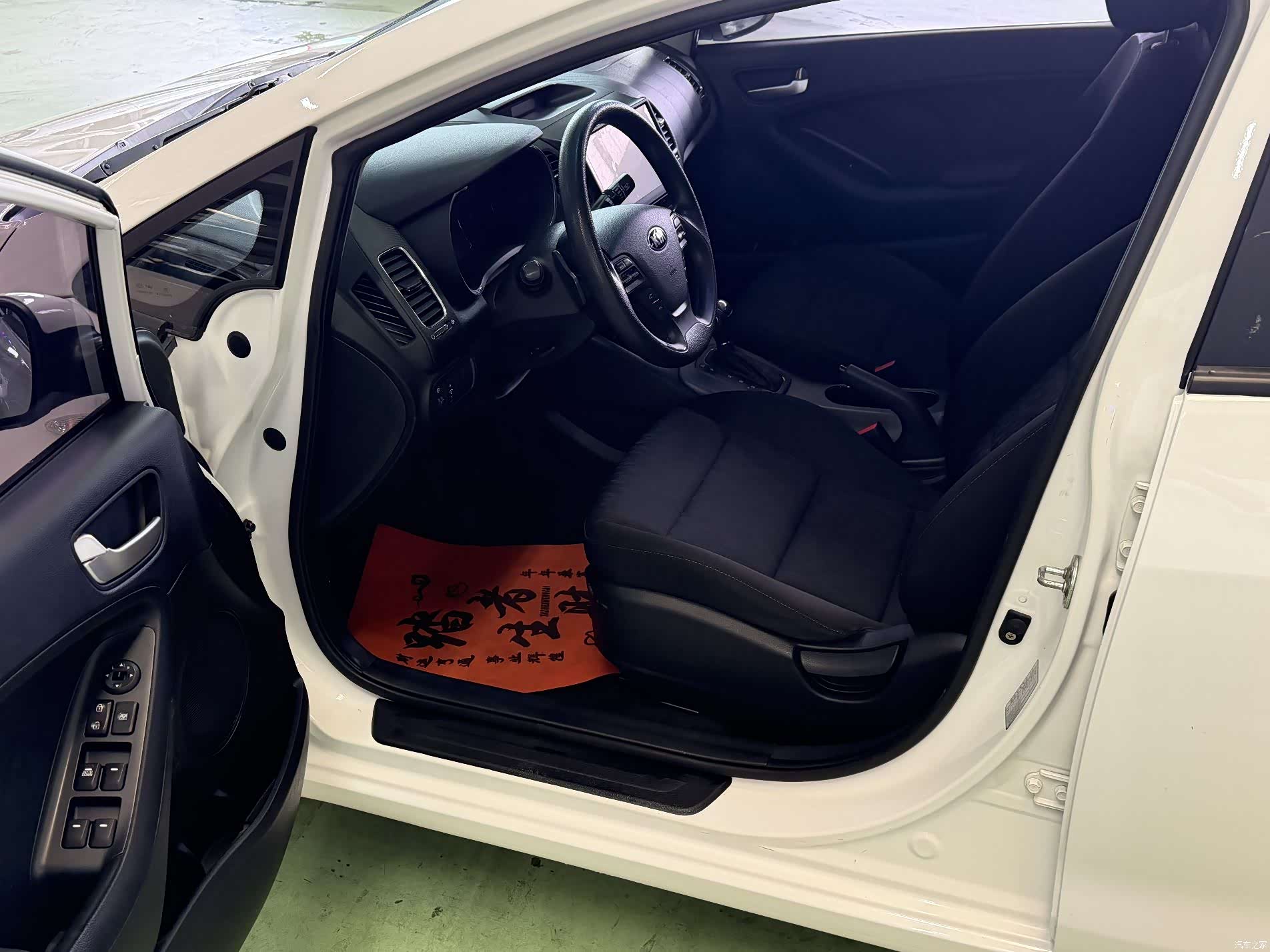 Kia K3, 2015 3
