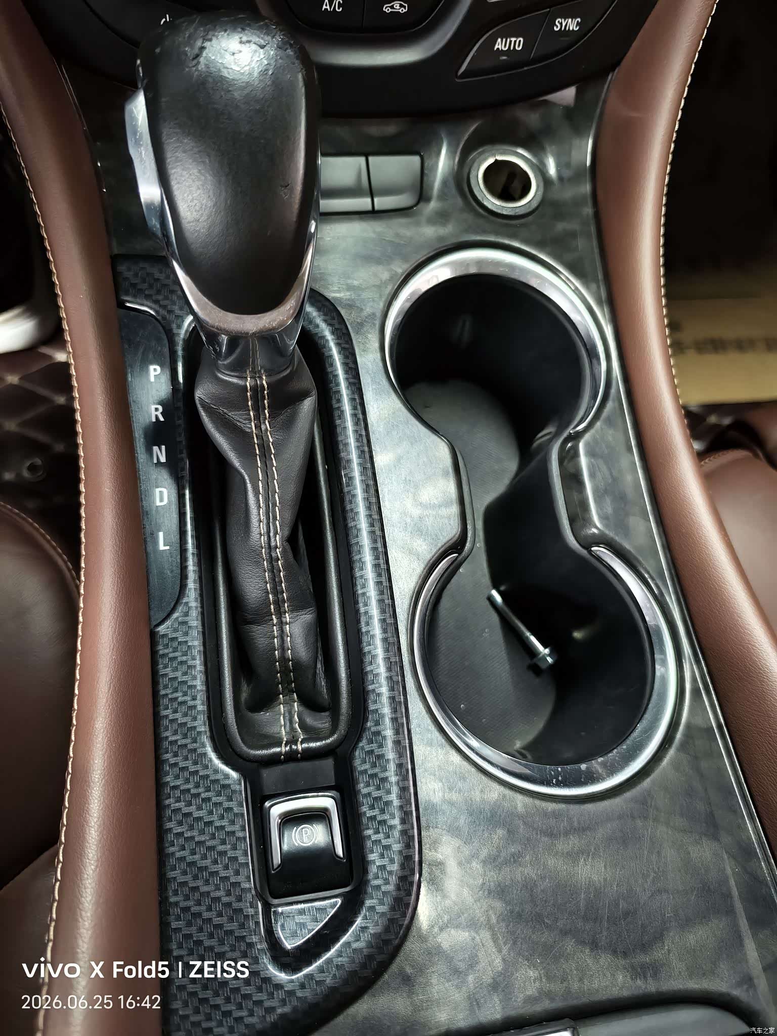 Buick Envision Plus, 2015 16