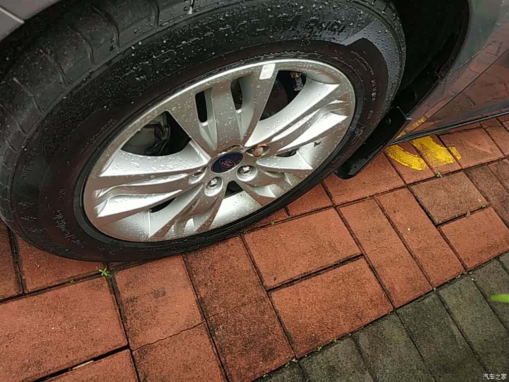 Ford Focus, 2014 23