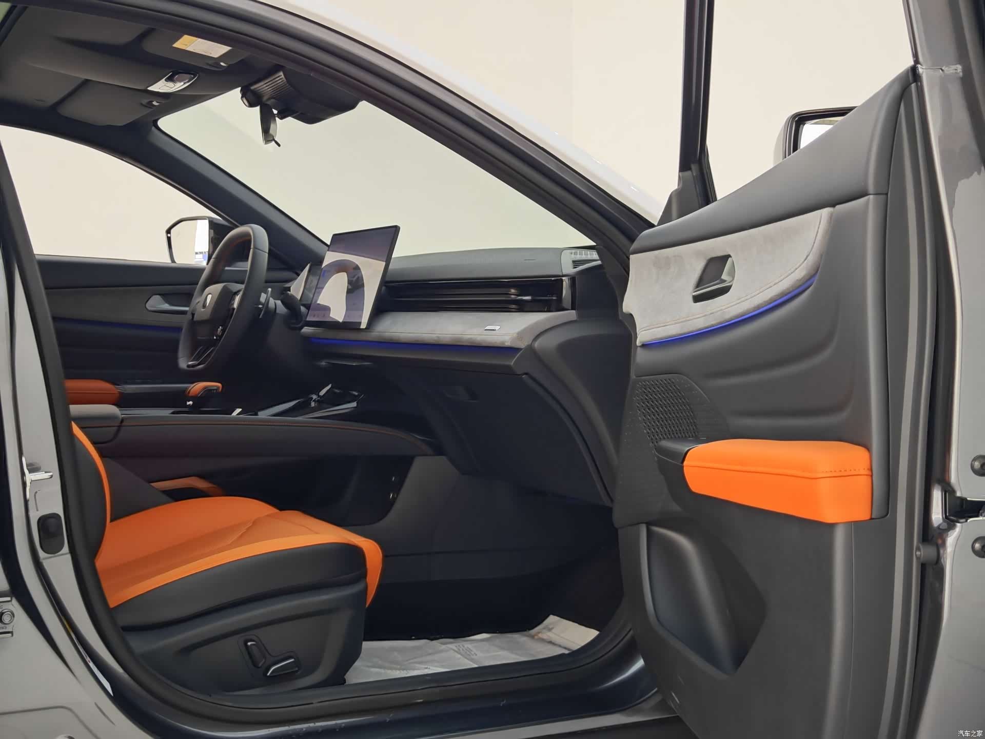 Changan UNI-V, 2025 28