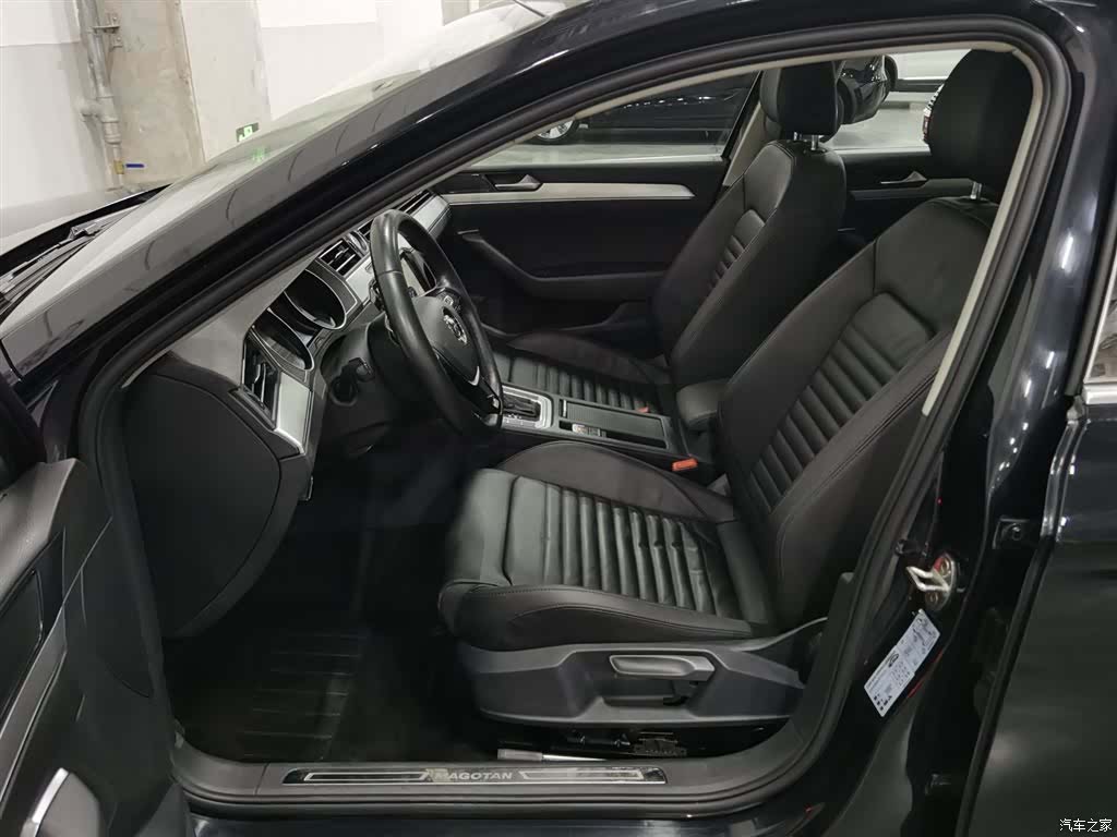Volkswagen Magotan, 2018 10