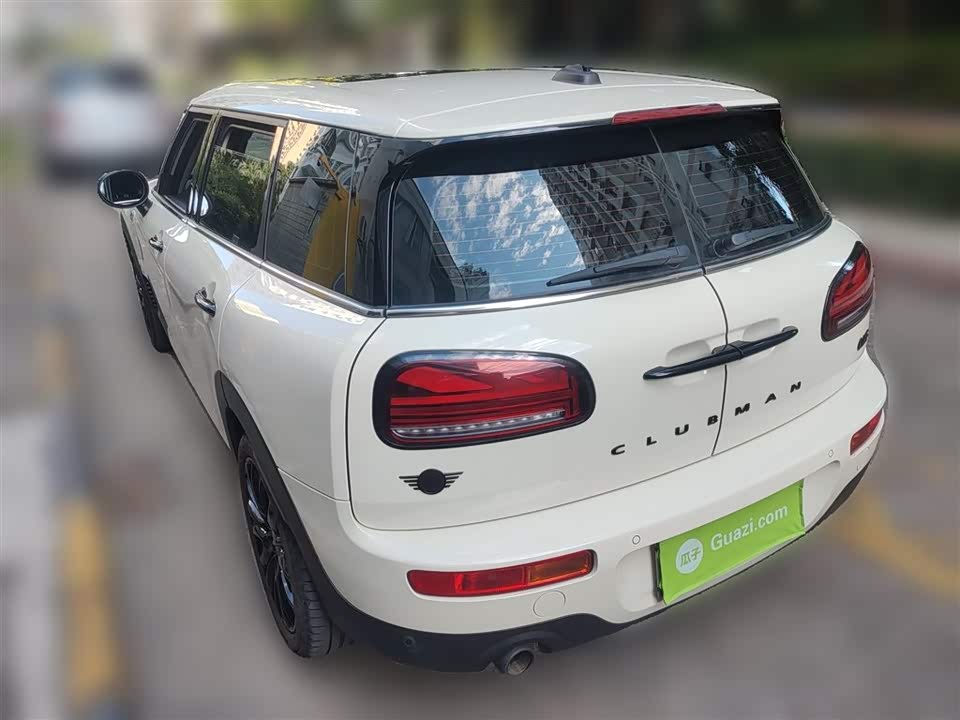 MINI CLUBMAN