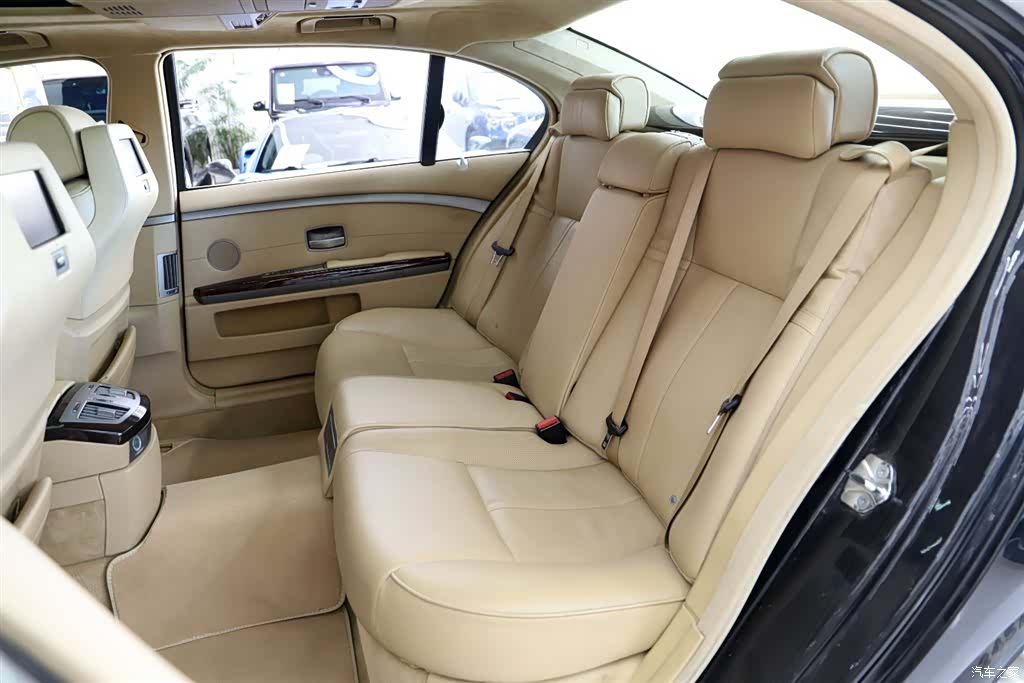 BMW 7 Series, 2008 8