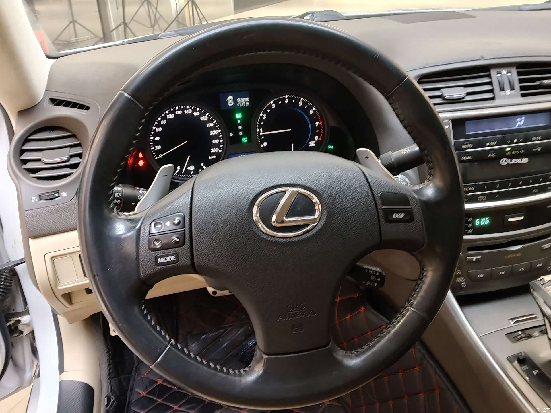 Lexus IS, 2010 9