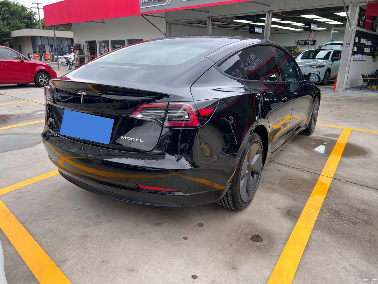 Tesla Model 3, 2023 15