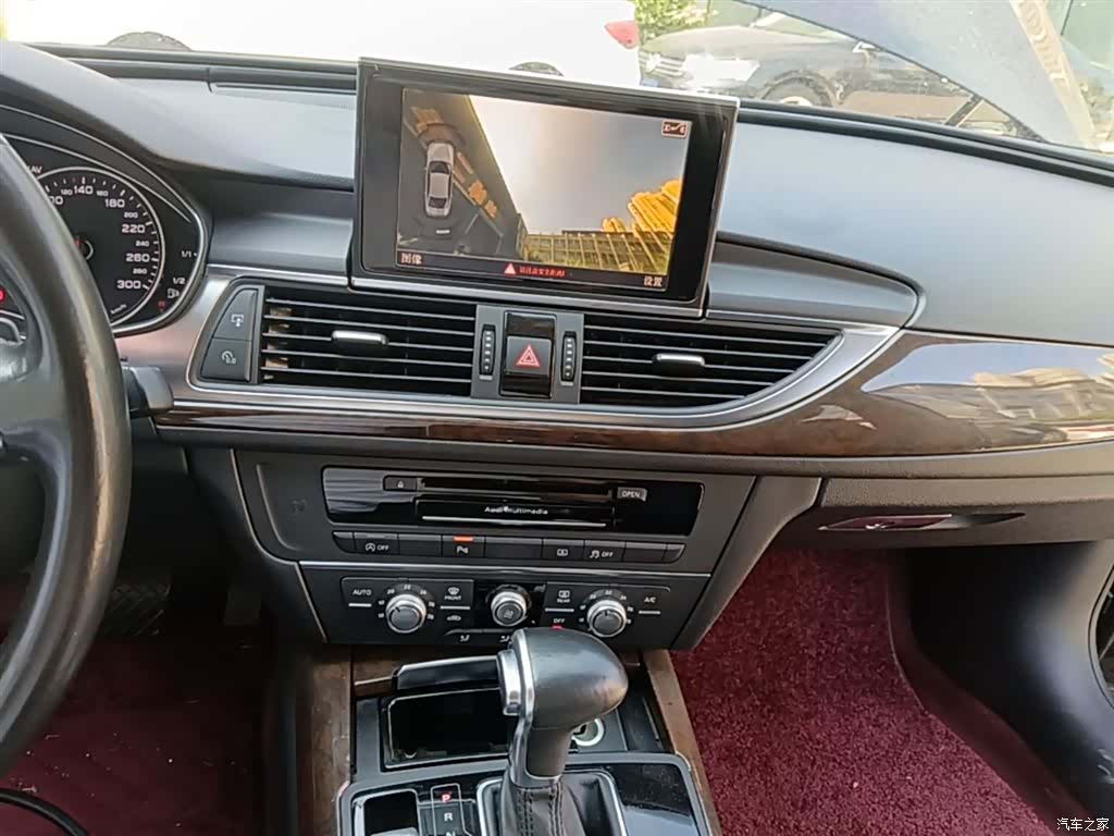 Audi A6L, 2014 13