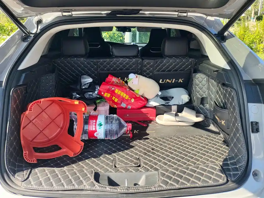 Changan UNI-K Smart iDD