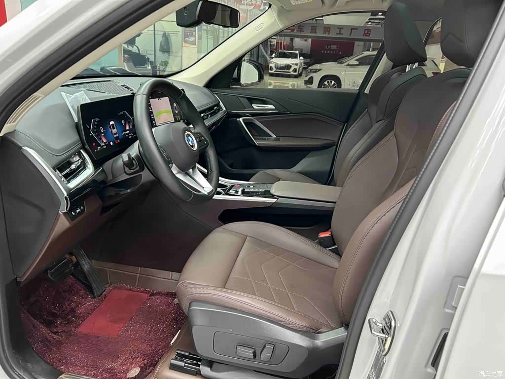 BMW X1, 2025 12
