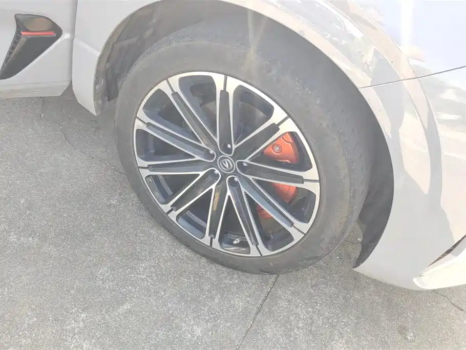 Changan UNI-K Smart iDD