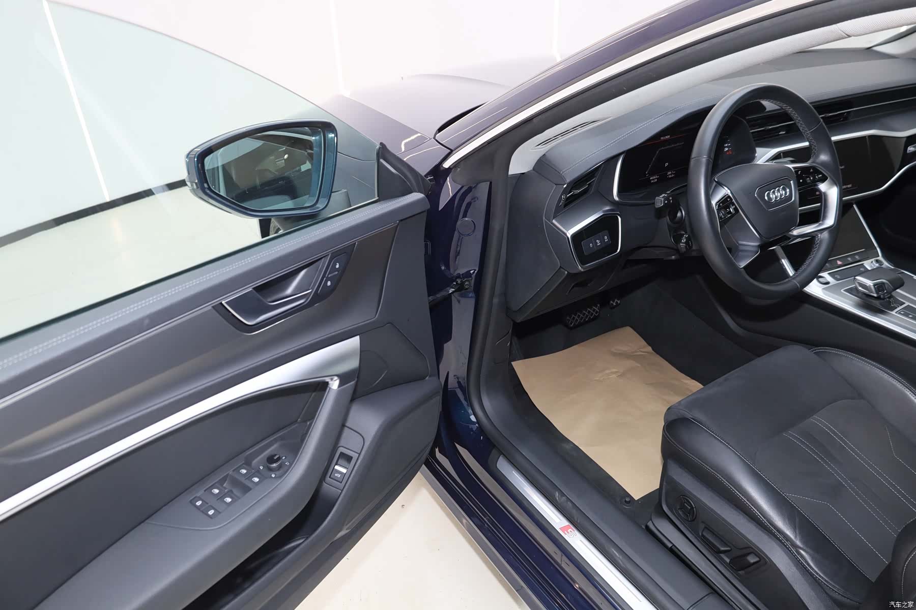 Audi A7L, 2024 20