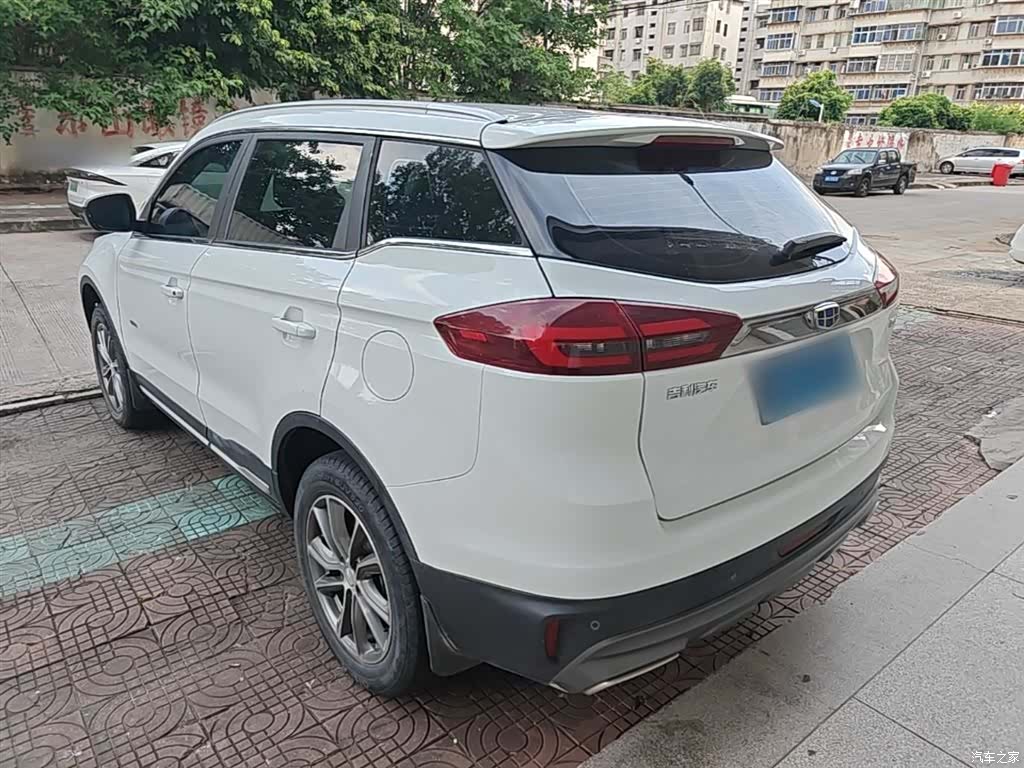 Geely Boyue, 2019 все фото