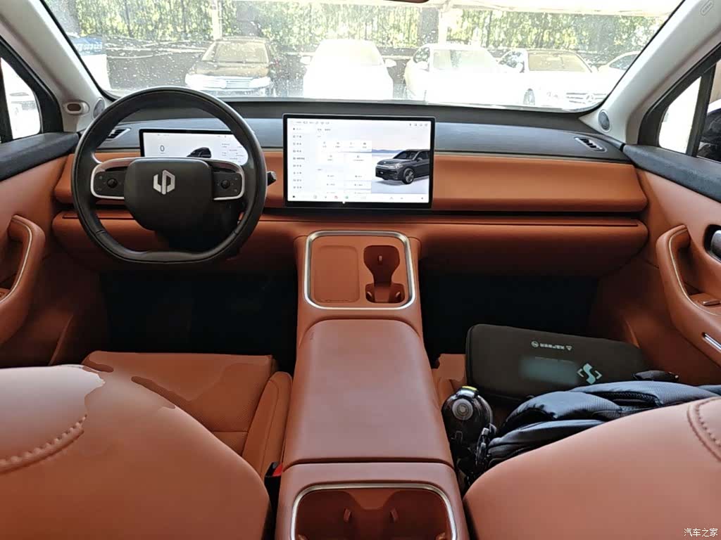 Leapmotor C16, 2025 10