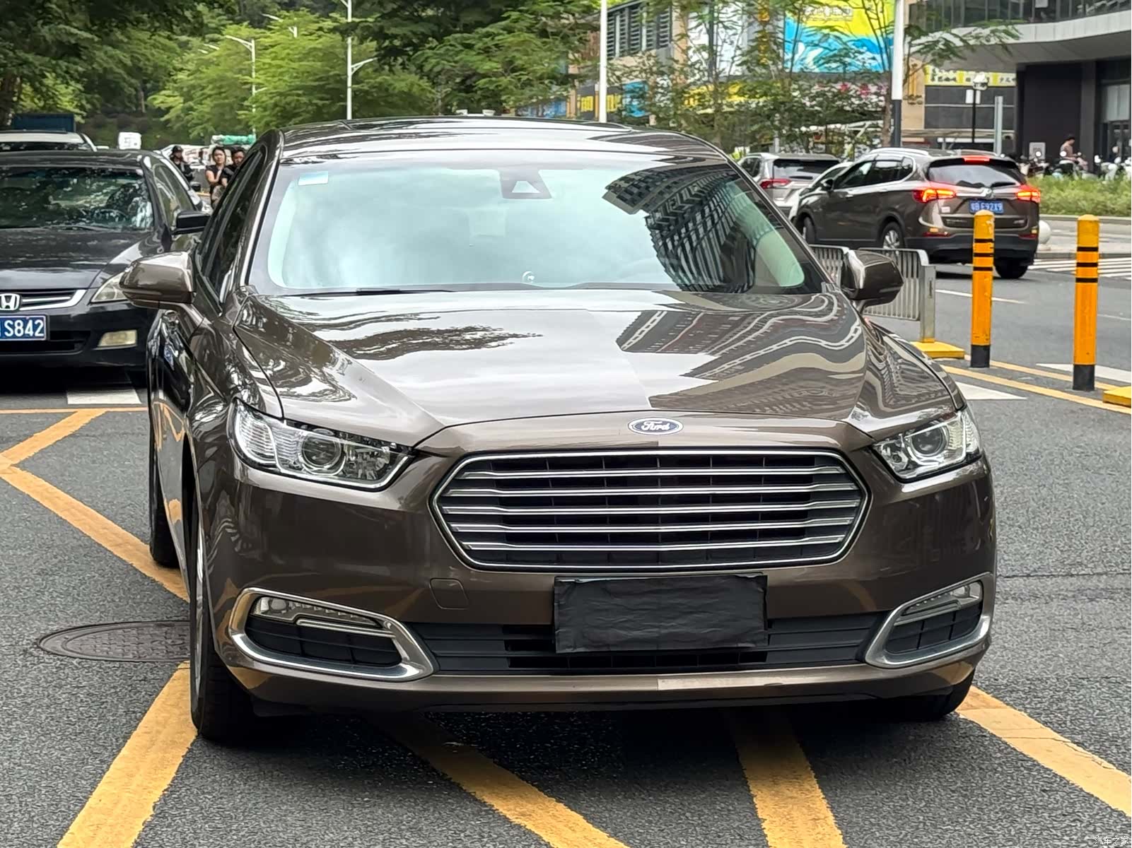 Ford Taurus, 2016 3
