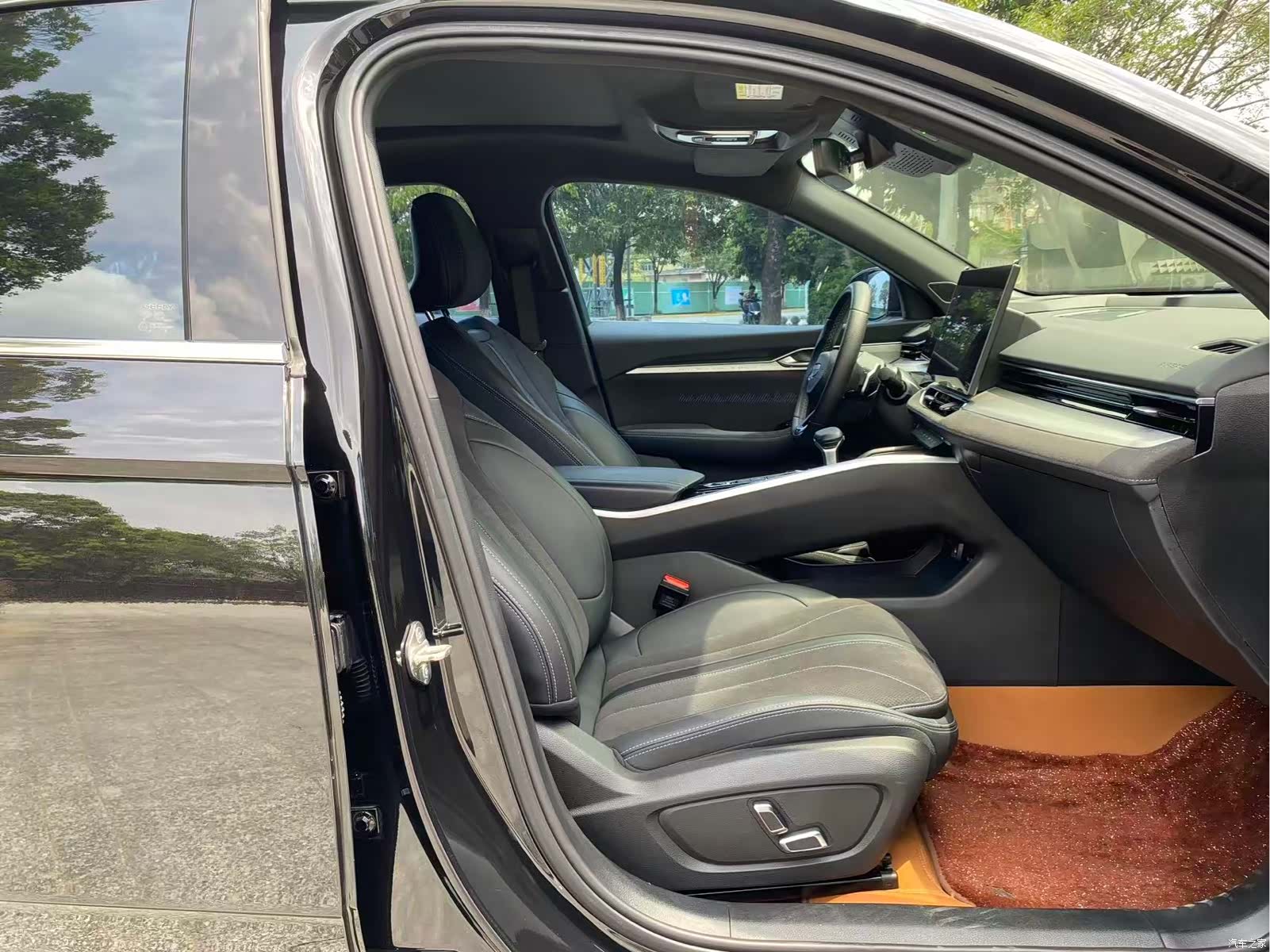 Geely Preface, 2025 14