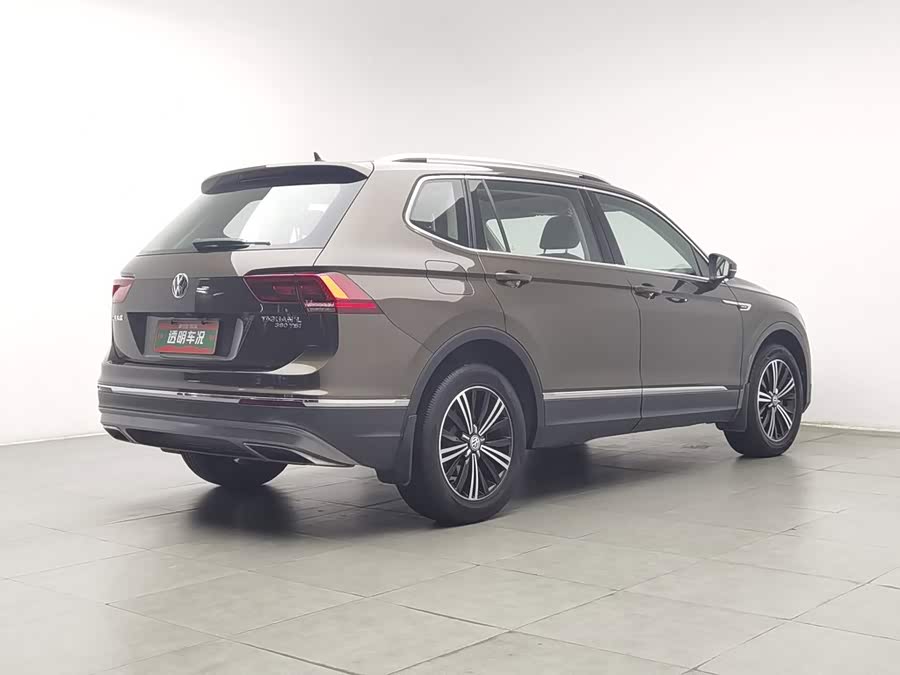 Volkswagen Tiguan L 2018, фото 2