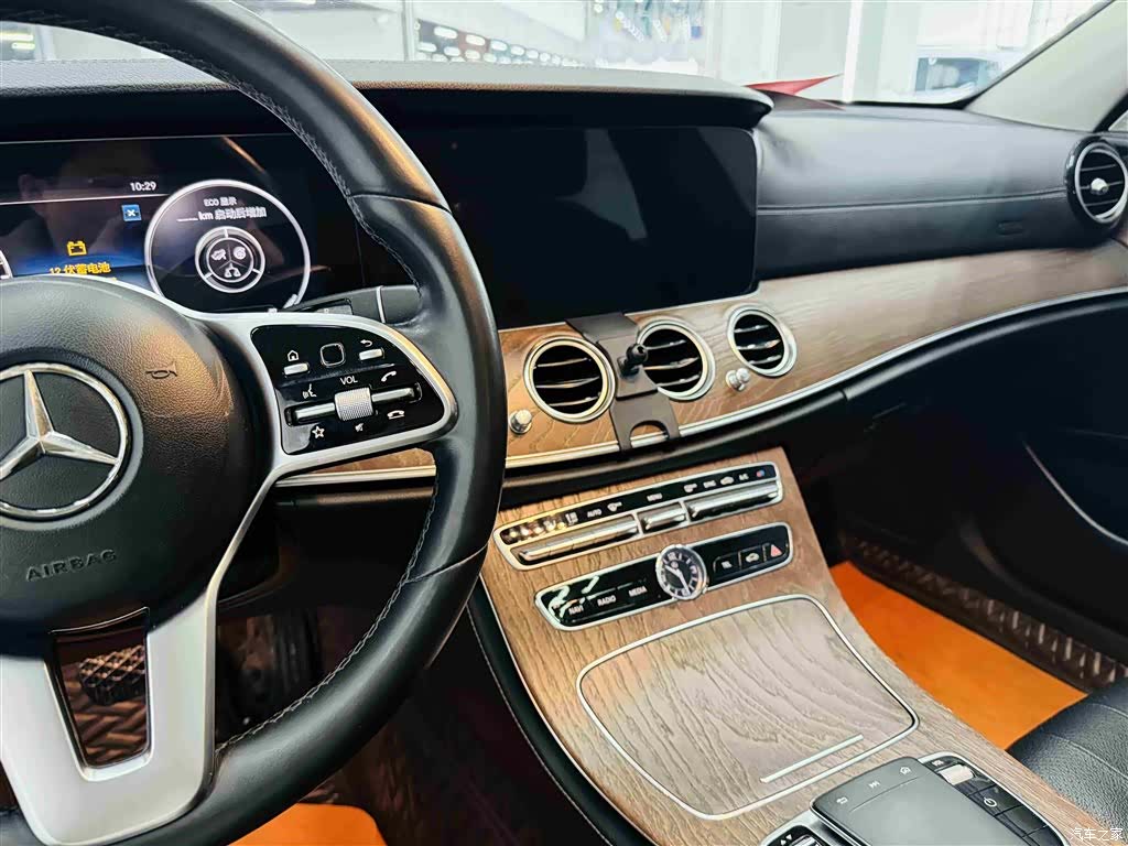 Mercedes-Benz E-Class, 2019 18