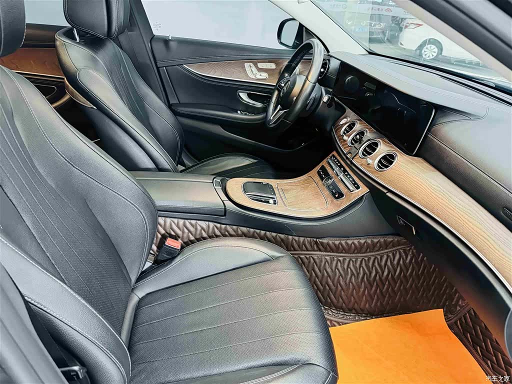 Mercedes-Benz E-Class, 2019 23