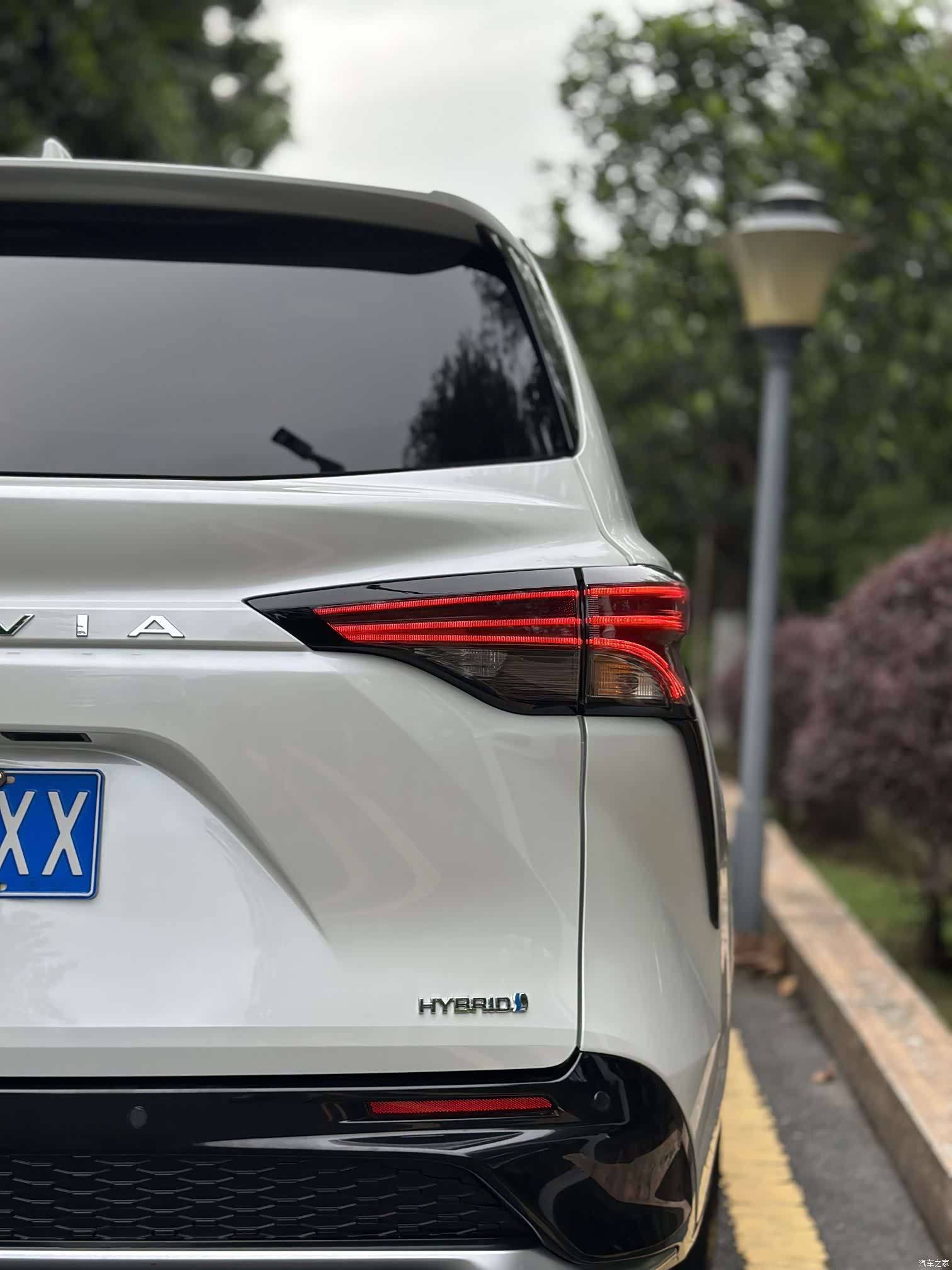 Toyota Granvia, 2023 8