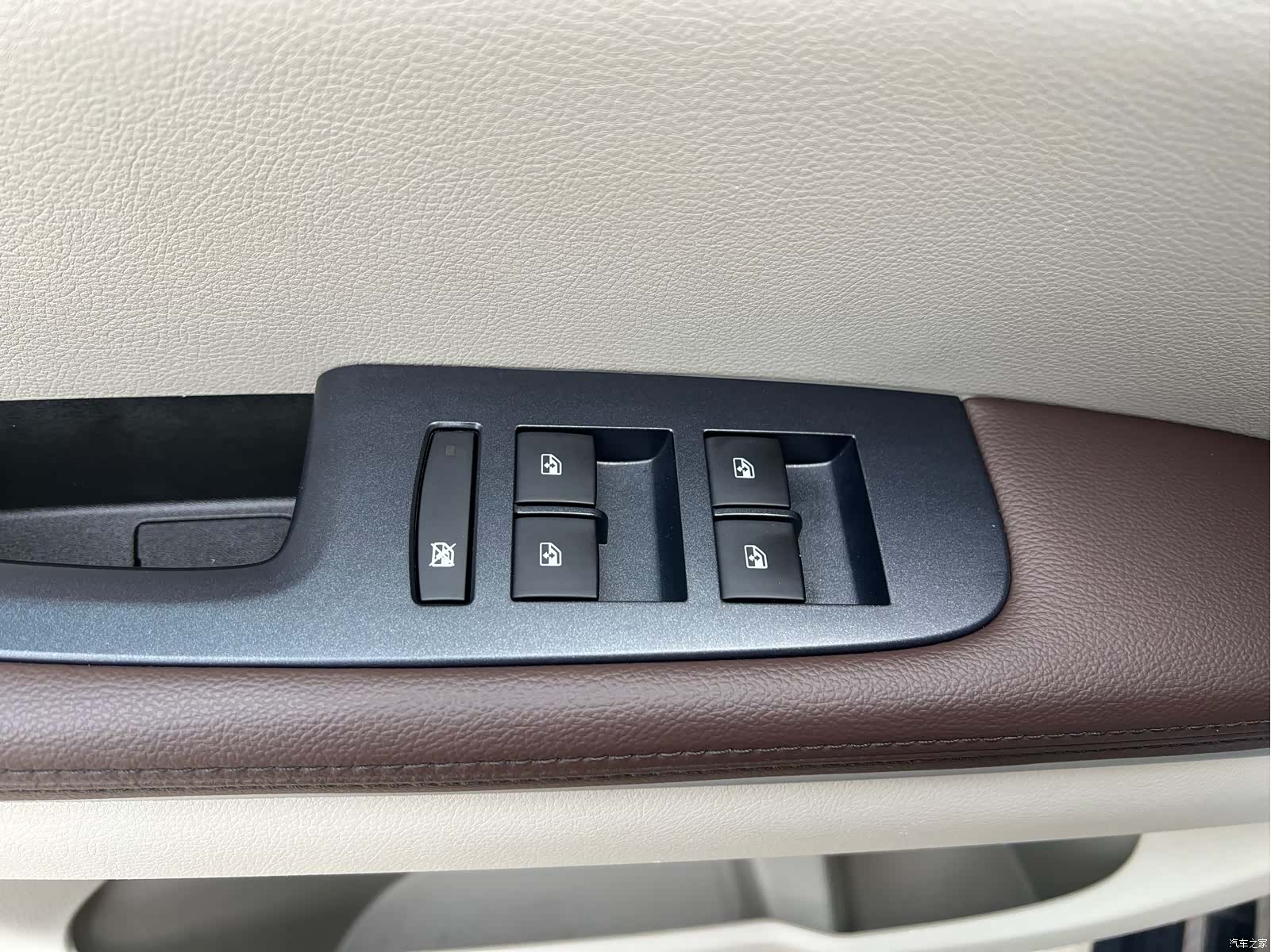 Buick GL8, 2020 18