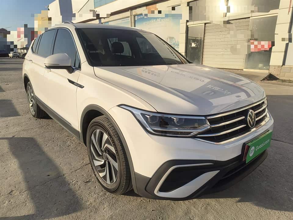Volkswagen Tiguan L